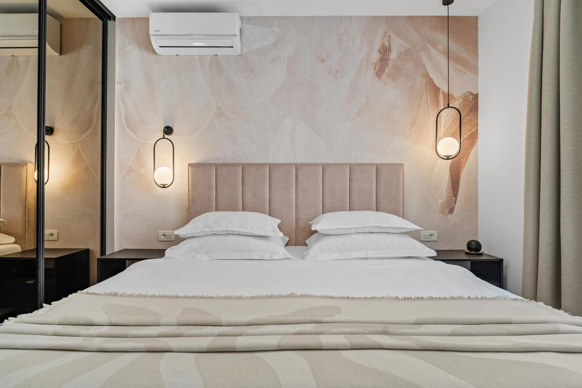 Apartments Bakota Оміш Екстер'єр фото