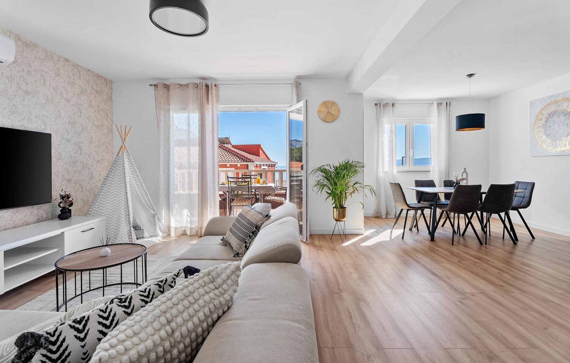 Apartments Bakota Оміш Екстер'єр фото