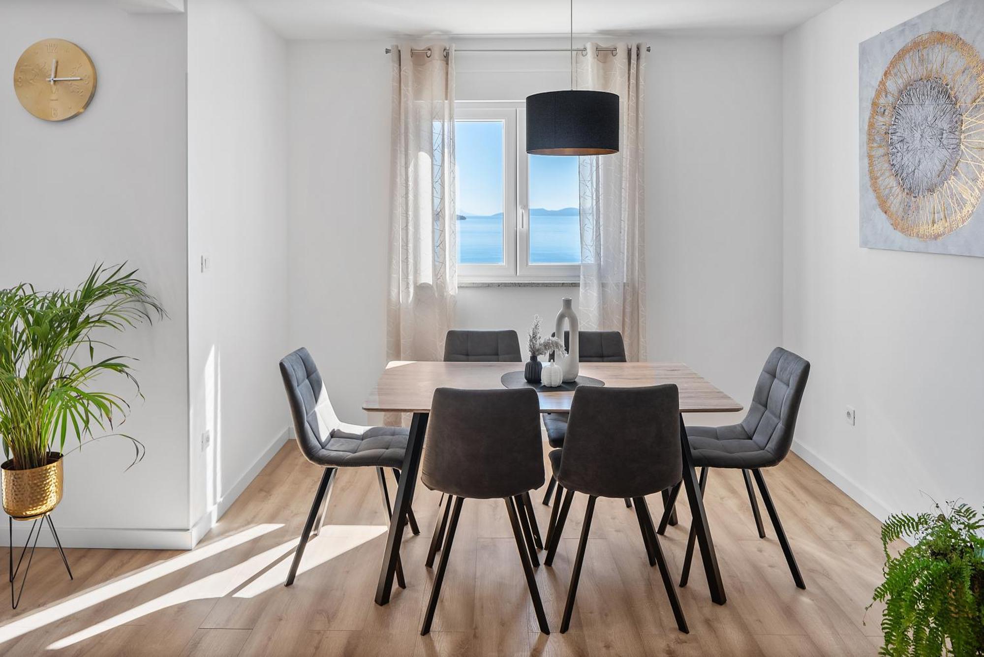 Apartments Bakota Оміш Екстер'єр фото