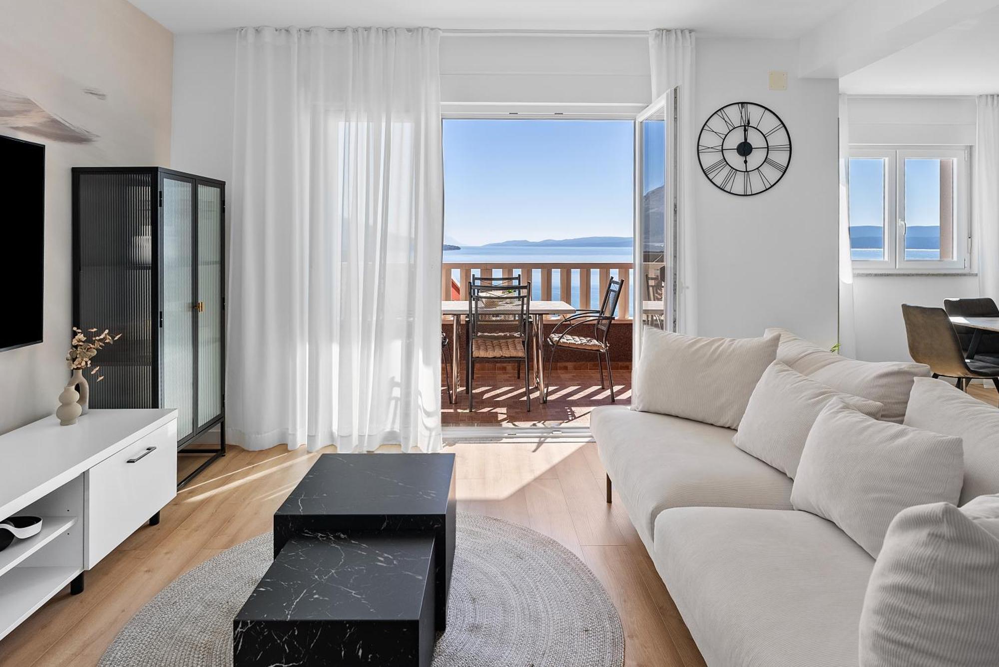 Apartments Bakota Оміш Екстер'єр фото